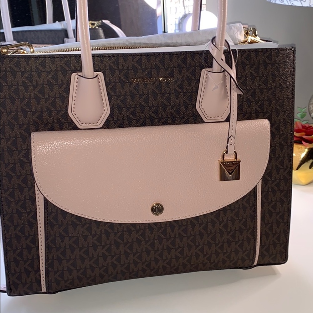 Michael Kors cross body